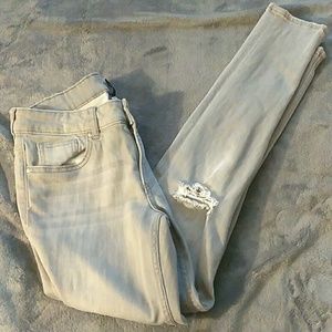 H&M| Grey Distressed Skinny Leg